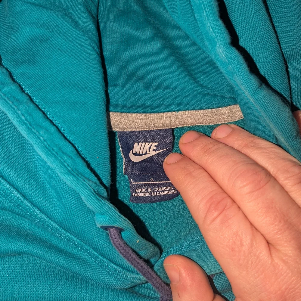 Vintage 80s Nike Women's Large Center Swoosh Green Long Sleeve Hoodie Sweatshirt